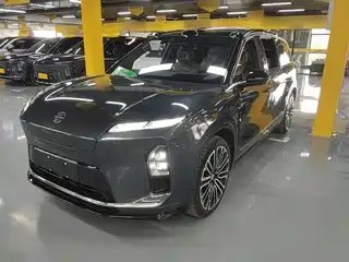 NIO NIO ES8 2025