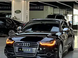 Audi Audi S6 2013