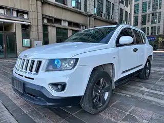 Jeep Compass (Import) 2015