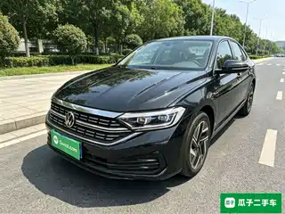 Volkswagen Sagitar 2022