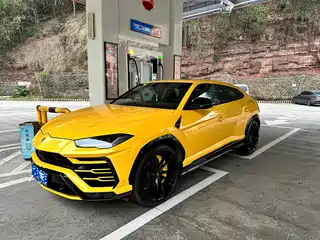 Lamborghini Urus 2022