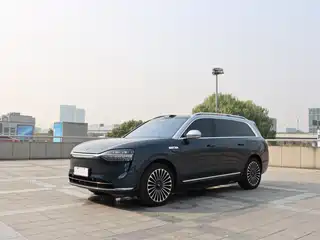 AITO Wenjie M9 2025