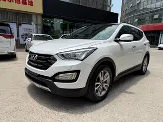 Hyundai Santa Fe 2015