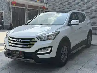 Hyundai Santa Fe 2016