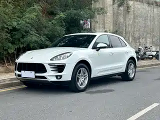 Porsche Macan 2016