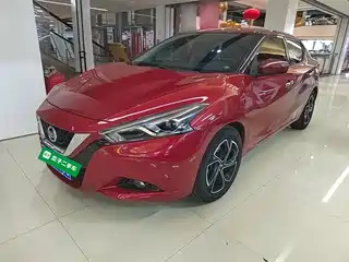 Nissan Bluebird 2015