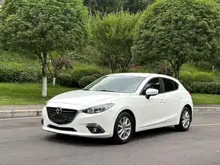 Mazda Mazda3 Axela 2015