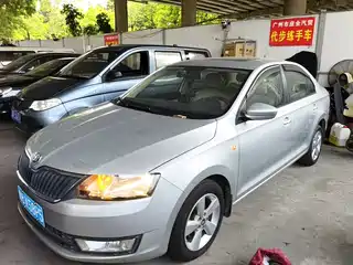 Škoda Rapid 2013