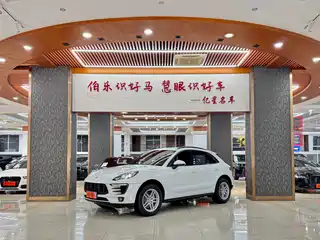 Porsche Macan 2016