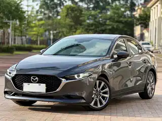 Mazda Mazda3 Axela 2021