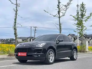 Porsche Macan 2015