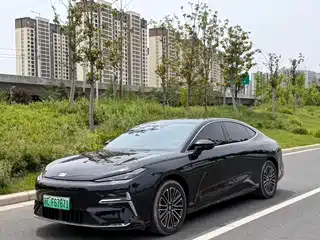 Geely Galaxy Xingyao 8 2025