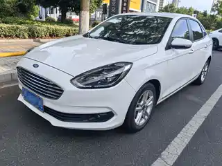 Ford Escort 2021