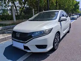 Honda Greiz 2015