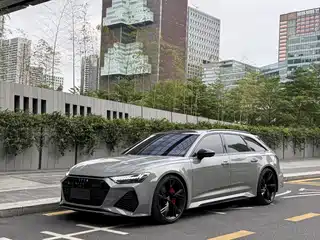 Audi RS 6 2021