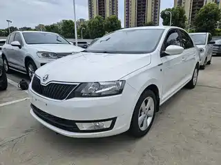 Škoda Rapid 2015