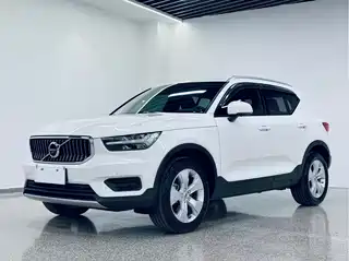 Volvo XC40 2022