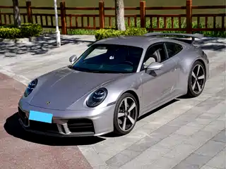 Porsche 911 2025