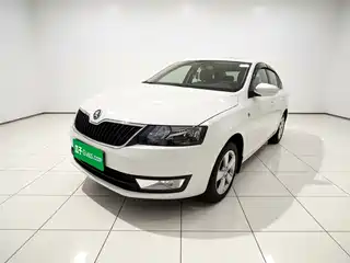 Škoda Rapid Spaceback 2014