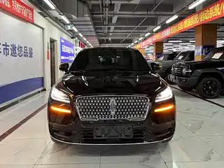 Lincoln Adventurer 2021