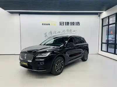 Lincoln Adventurer 2022
