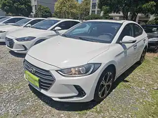 Hyundai Elantra 2019