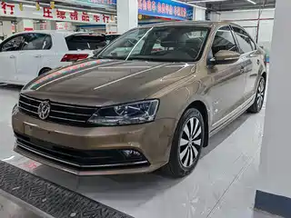 Volkswagen Sagitar 2016