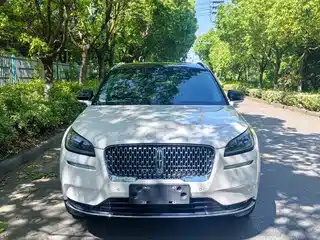 Lincoln Adventurer 2020