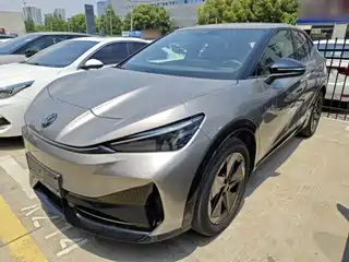 Volkswagen Unique 06 2024