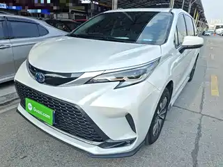Toyota Granvia 2023
