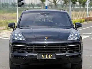 Porsche Cayenne 2021