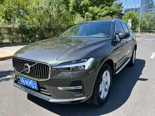 Volvo XC60 2022