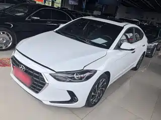 Hyundai Elantra 2019