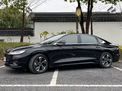 Lincoln Z 2024