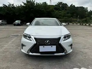 Lexus ES 2017