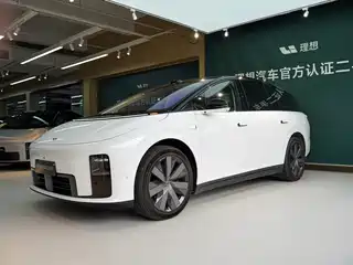 Li Auto Li i8 2025