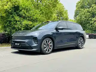 NIO ES8 2023