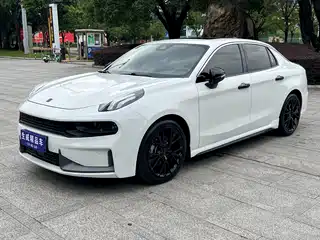 Lynk & Co 03 2022