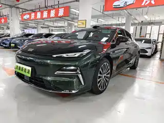 Geely Galaxy Xingyao 8 2025