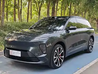 NIO ES8 2023