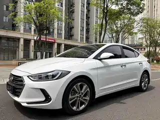 Hyundai Elantra 2018