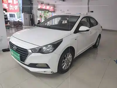Hyundai Hyundai Verna 2016
