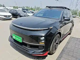 Li Auto Li Xiang L9 2025