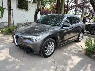Alfa Romeo Stelvio 2019