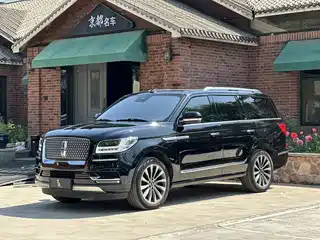 Lincoln Navigator 2020