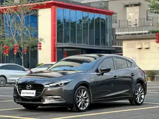 Mazda Mazda3 Axela 2017