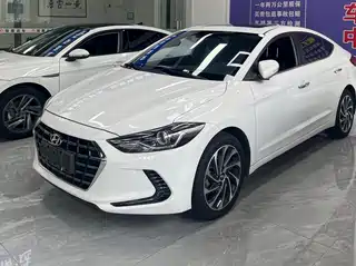 Hyundai Elantra 2020