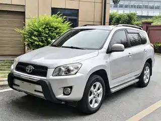 Toyota RAV4 Rongfang 2013