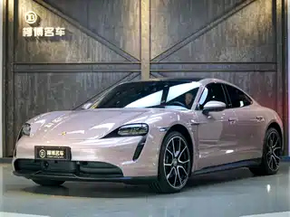 Porsche Taycan 2023
