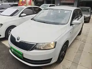 Škoda Rapid Spaceback 2016